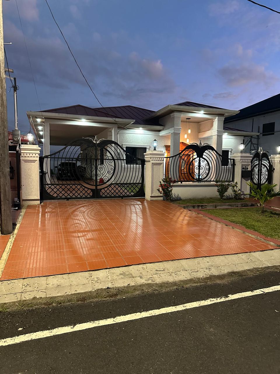 Residential gate and fence